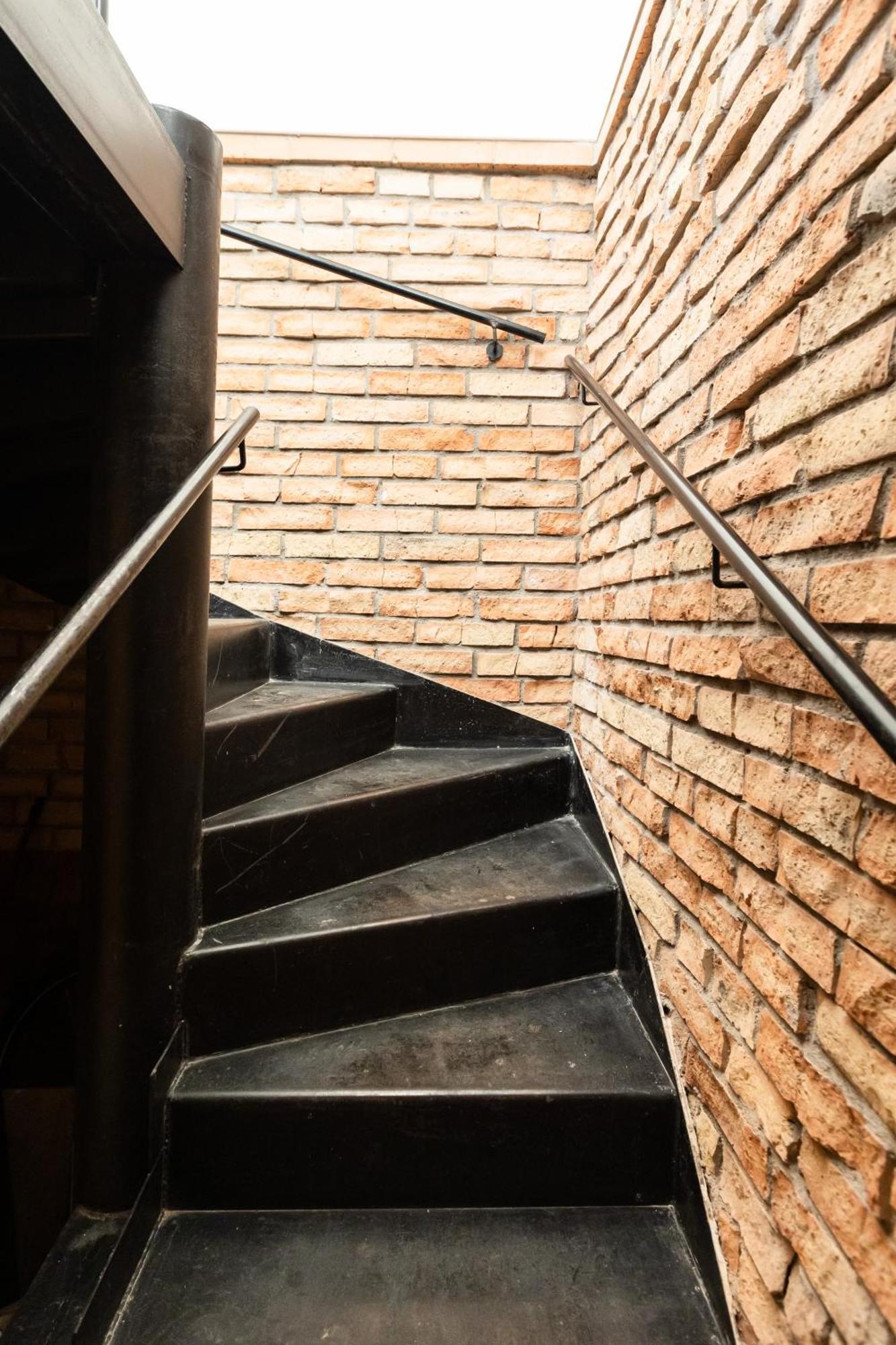 Spacious Apartment In Quiet Courtyard Near Charles Bridge 프라하 외부 사진