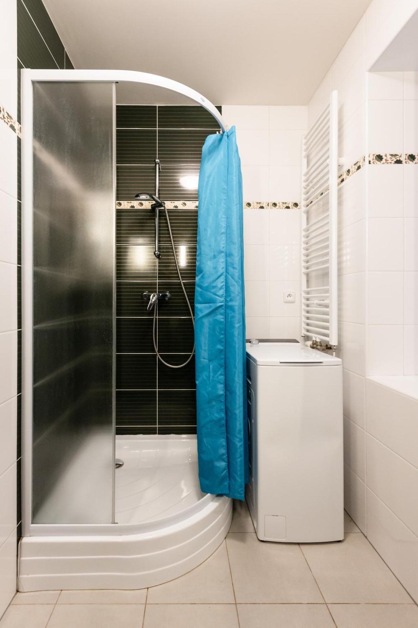 Spacious Apartment In Quiet Courtyard Near Charles Bridge 프라하 외부 사진