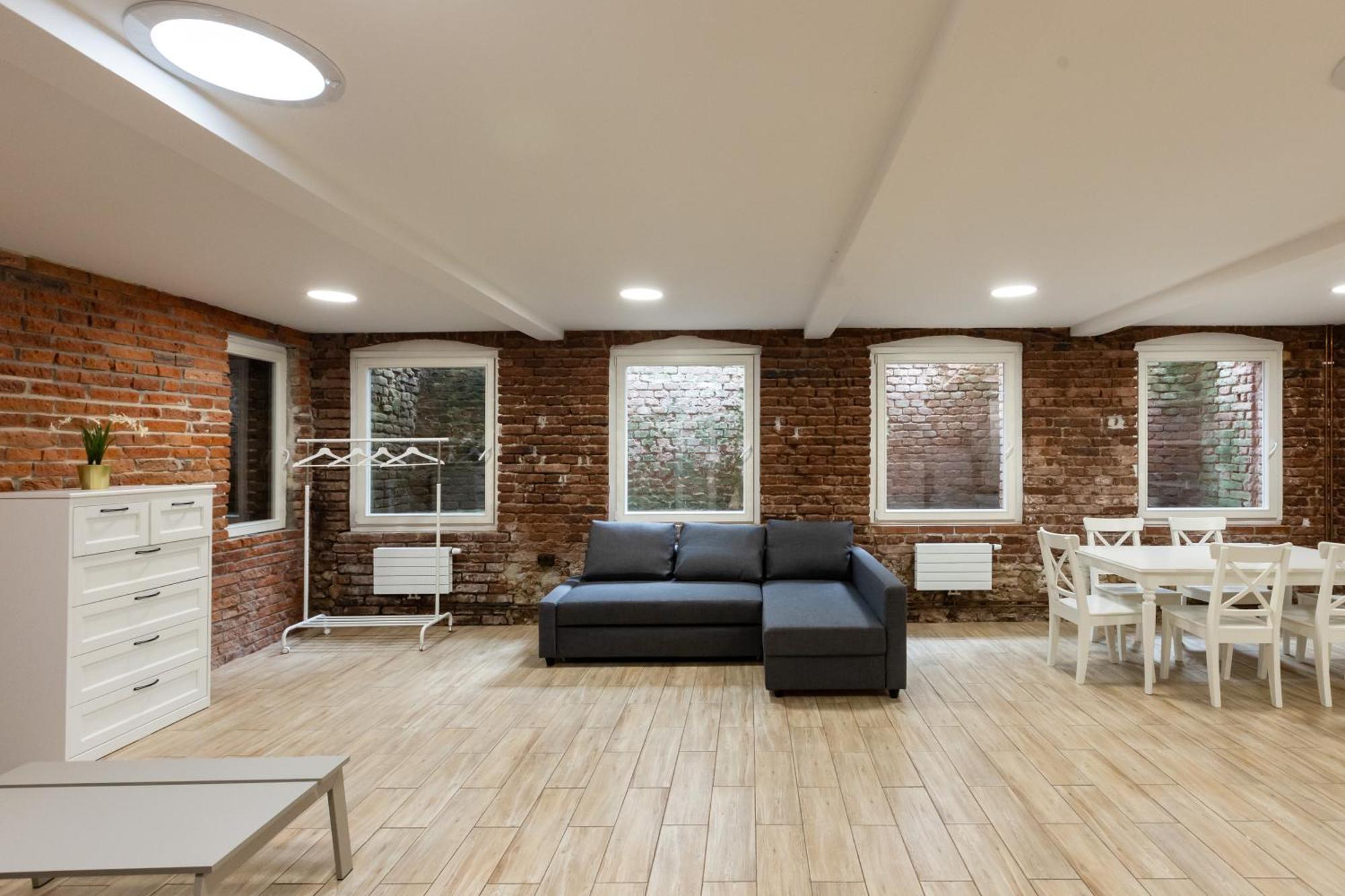 Spacious Apartment In Quiet Courtyard Near Charles Bridge 프라하 외부 사진
